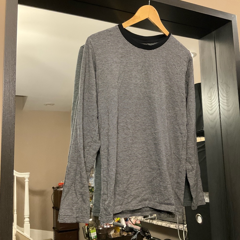 (BONUS ITEM) Men’s AS COLOUR Black and White Long Sleeve Tee Casual Cotton S